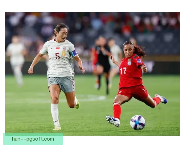 欧足联启动女足足球发展计划推动全球女性足球全面提升与普及